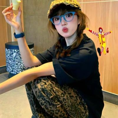 埃莱扎·施莱辛格:冰火两重天